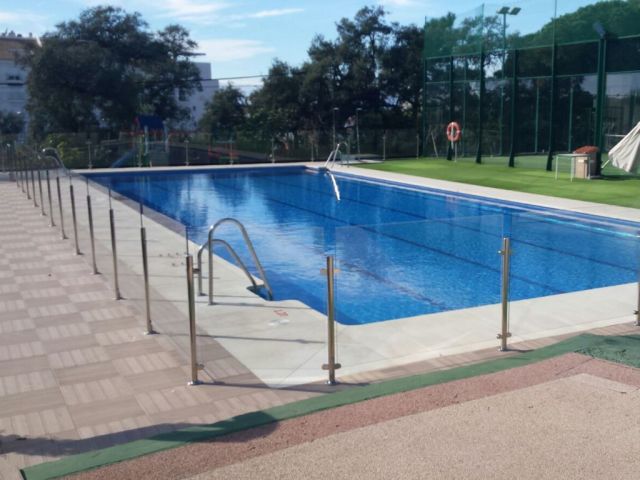 Barana de vidre per piscines