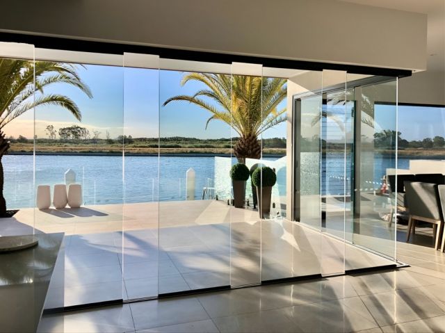 Tabiques de cristal móviles